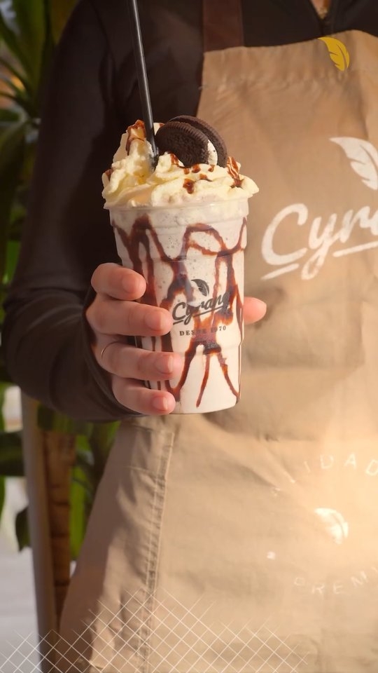 Cyrano Parque          Helados Cafe