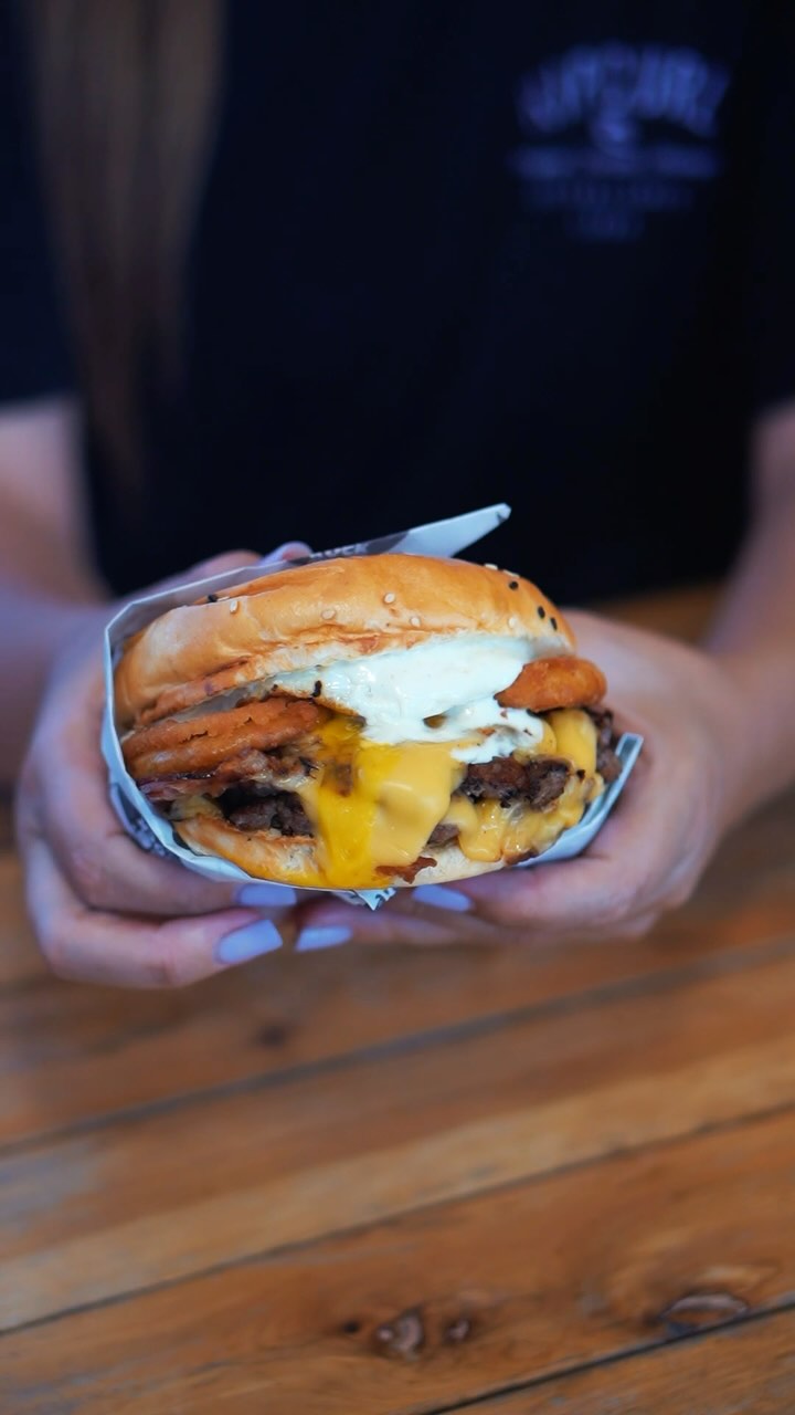 DE Rockburger Llacolen 