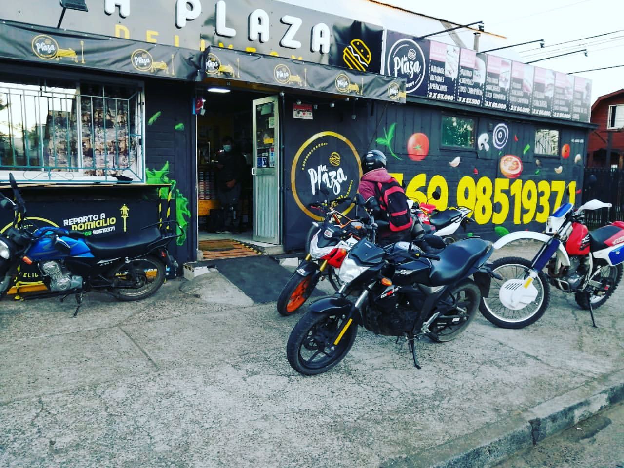 LA PLAZA DELIVERY