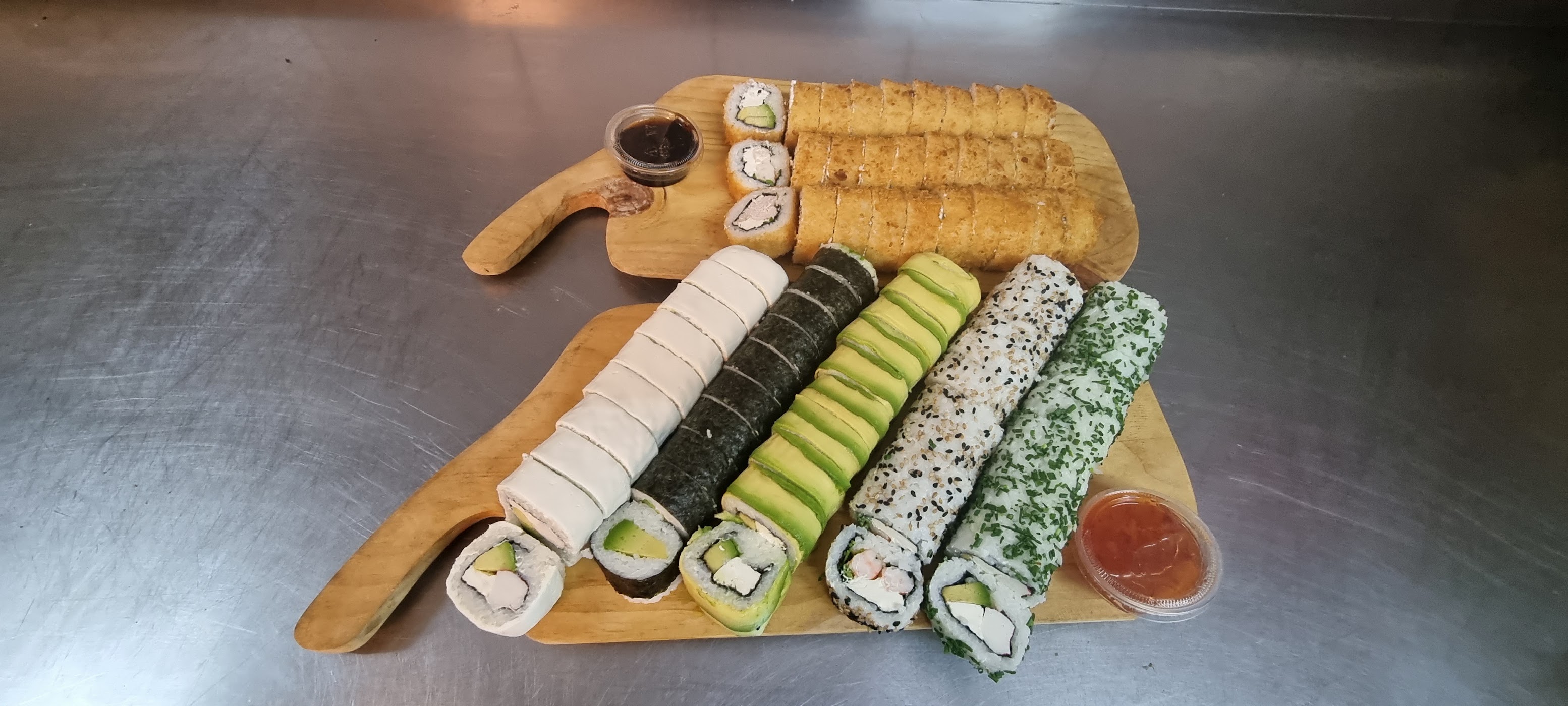 Jennis'fer sushi     DELIVERY